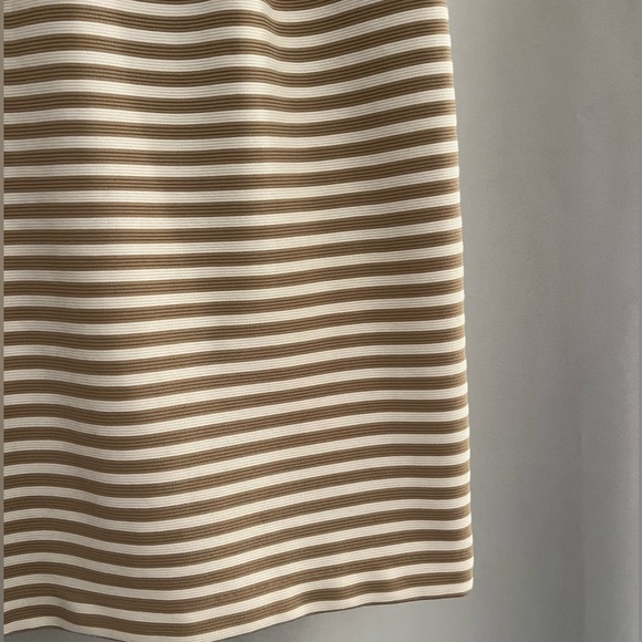 Loft Dress - Picture 7 of 12